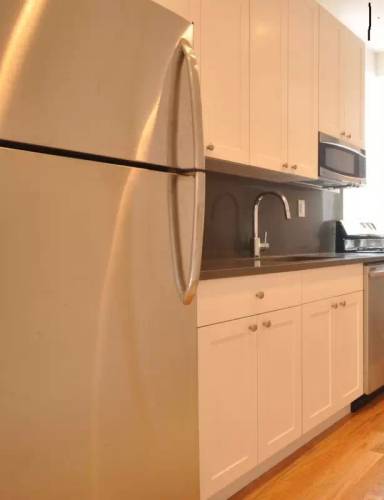 Main picture of 3265 Bainbridge Ave