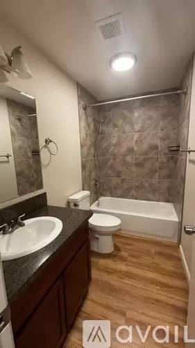 Main picture of 1352 Drake Dr