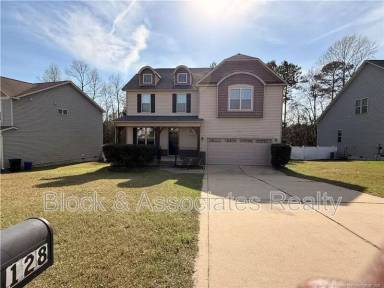 Main picture of 128 Tun Tavern Dr