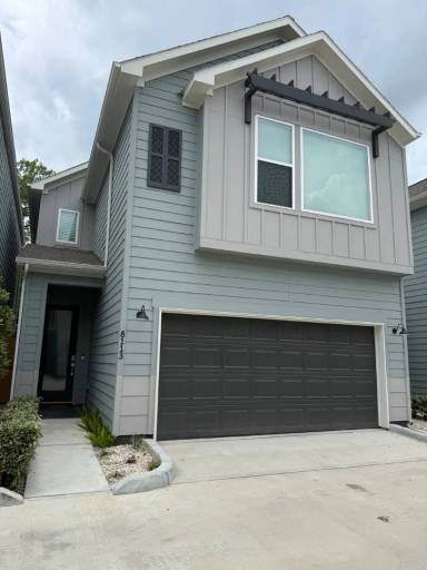 Main picture of 8113 Esther Acres Ln