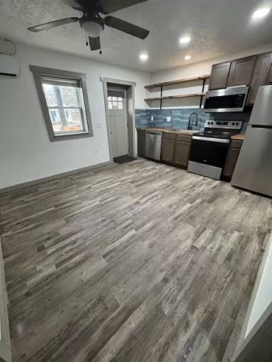 Main picture of 534 Lee St