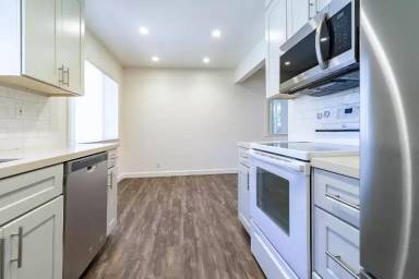 Main picture of 465 Calderon Ave