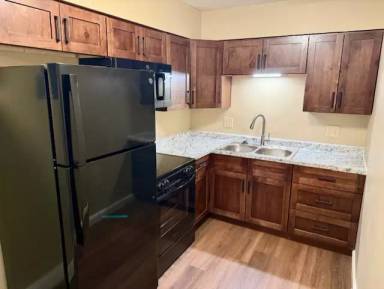Main picture of 946 Madison Ave