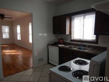 Main picture of 620 E 9th St