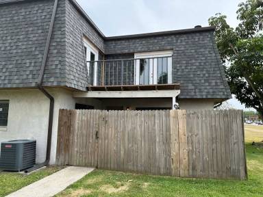 Main picture of 27 Springwood Sq