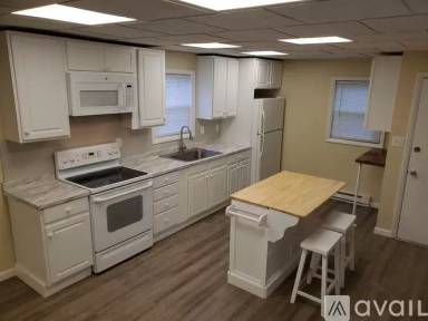 Main picture of 1859 Market St