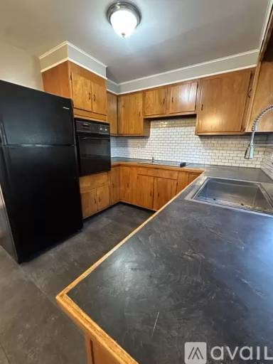 Main picture of 139 Lyndale Ave