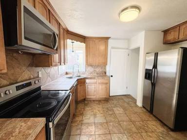 Main picture of 1328 Walcott St