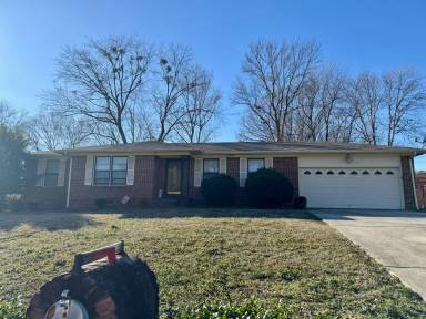 Main picture of 5002 Parkwood Dr NW