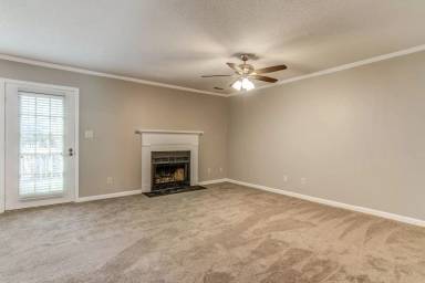 Main picture of 7413 Ashbury Ct