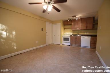 Main picture of 1 Colonial Village Dr