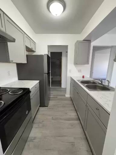 Main picture of 695 Capital Ave NE