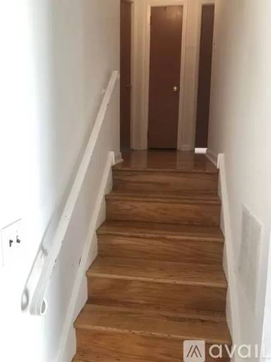 Main picture of 37 Larkin Rd