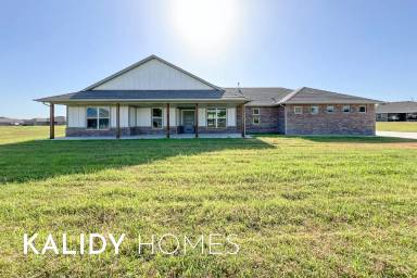 Main picture of 114 Olde Mill Rd