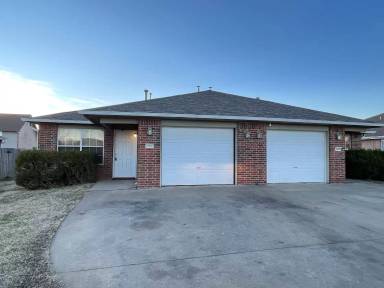 Main picture of 2828 Carondolet St