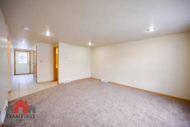 Main picture of 2137 S Broadway