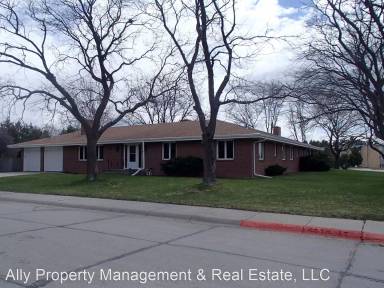 Main picture of 334 W 40th St