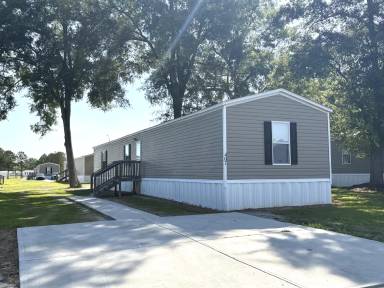 Main picture of 407 Chloe Cir