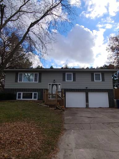 Main picture of 623 Jane St