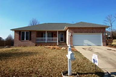 Main picture of 1309 Harvey Ln