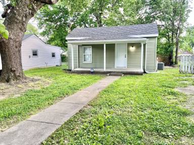 Main picture of 1118 W Whitney Ave