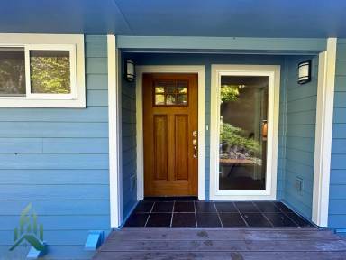 Main picture of 24845 Evergreen Rd