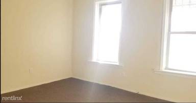 Main picture of 405 Herzl St