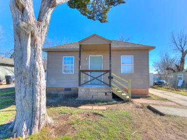Main picture of 3312 S Harvey Ave