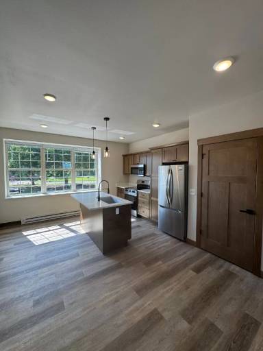 Main picture of 7480 157th St