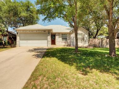 Main picture of 1602 Highland Ct