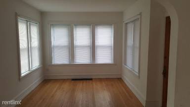 Main picture of 4861 W Warwick Ave