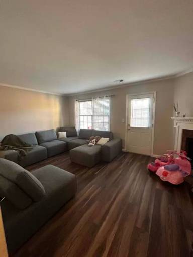 Main picture of 5575 Executive Way