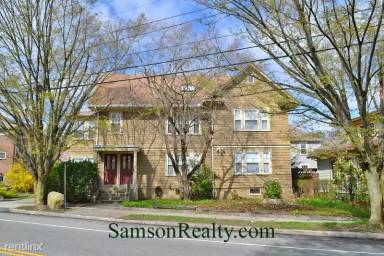 Main picture of 976 Hope St