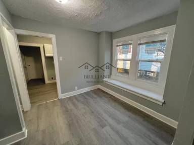 Main picture of 2826 N Denny St