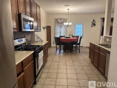 Main picture of 628 Lake City Dr