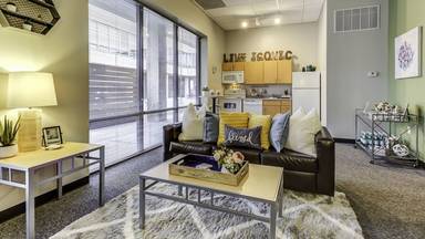 Main picture of The Icon