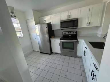 Main picture of 470 NE 210th Circle Ter
