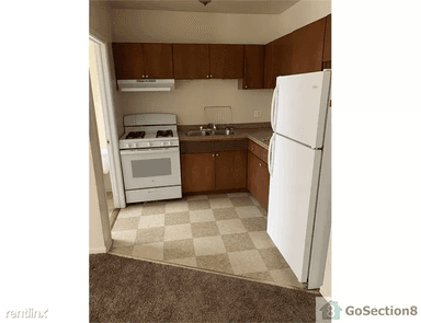 Main picture of 4433 S Greenwood Ave