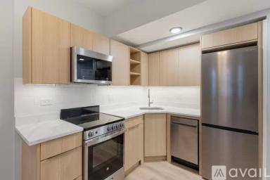 Main picture of 1634 W Howard St