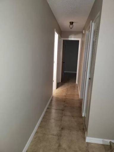 Main picture of 1041 North Ave