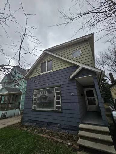 Main picture of 3714 E 50th St