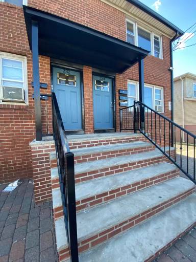 Main picture of 232 Delaware St