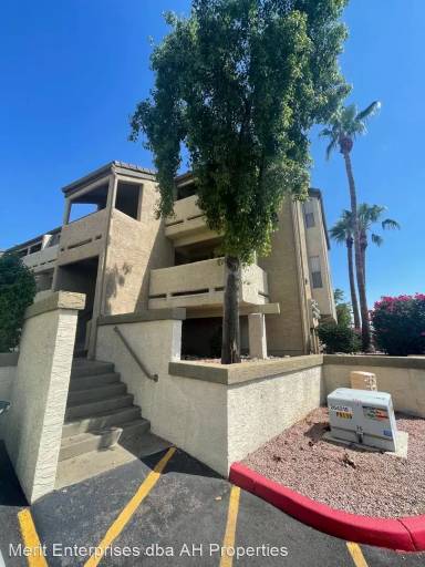 Main picture of Dobson Bay Club Condominiums