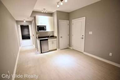 Main picture of 533 N Budd St