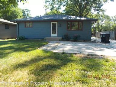 Main picture of 4736 S 48th St