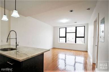 Main picture of 180 Scholes St