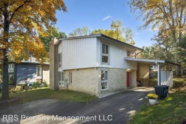 Main picture of 8816 Bells Mill Rd