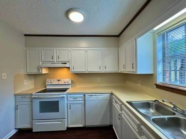 Main picture of 3711 Cole Dr