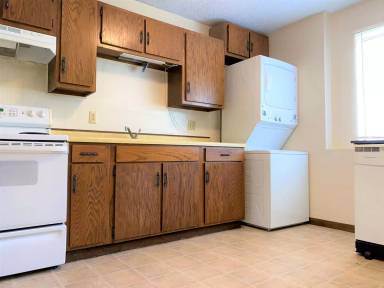 Main picture of 718 Kearney St