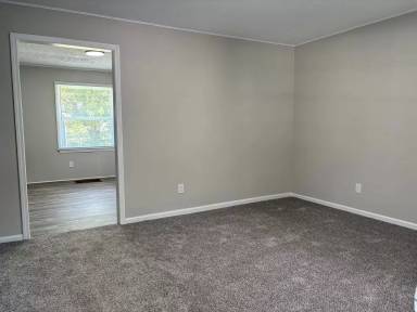 Main picture of 212 N 12th Ave